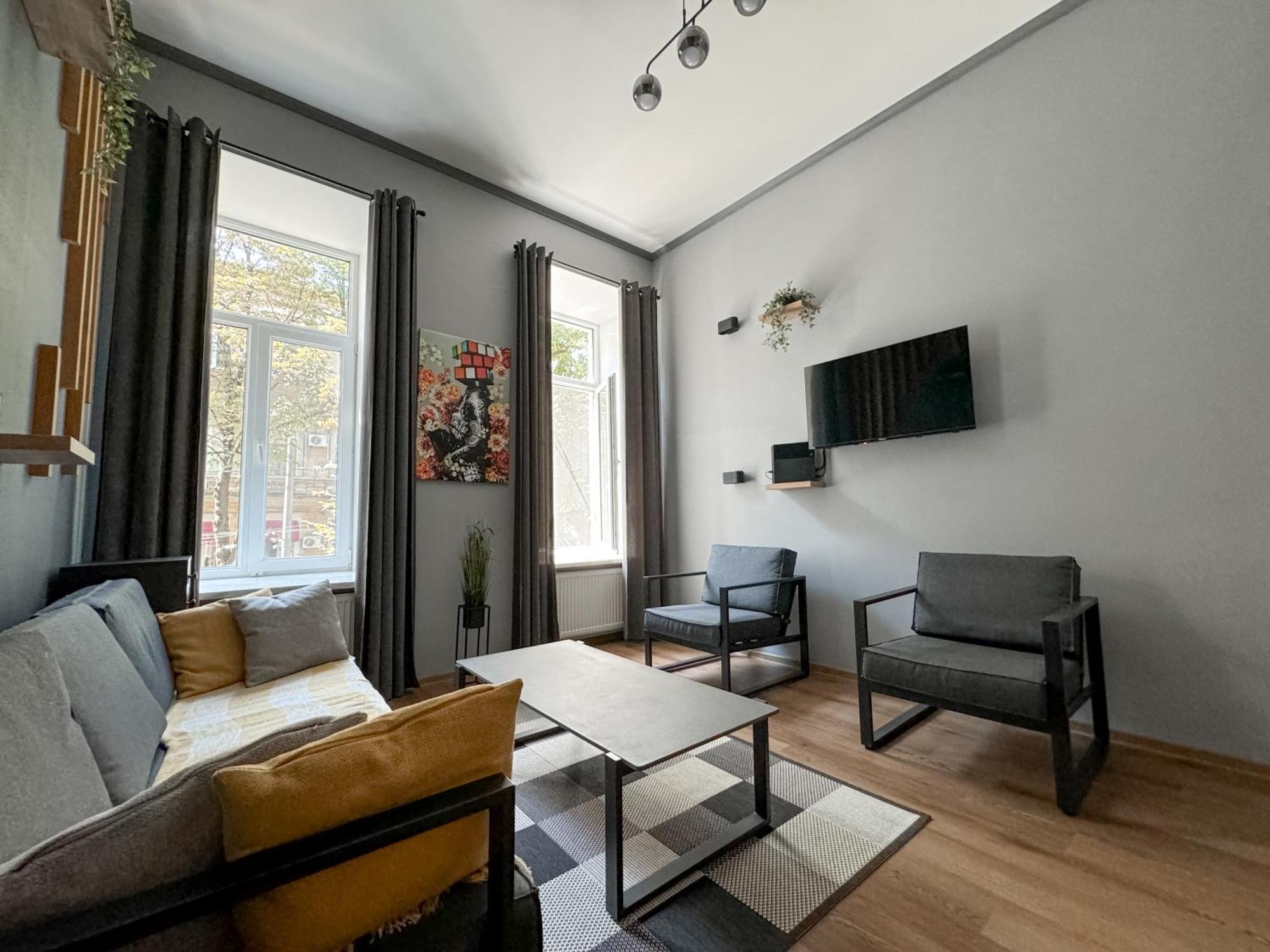 Apartments White Pearl Sadova Odessa Eksteriør billede